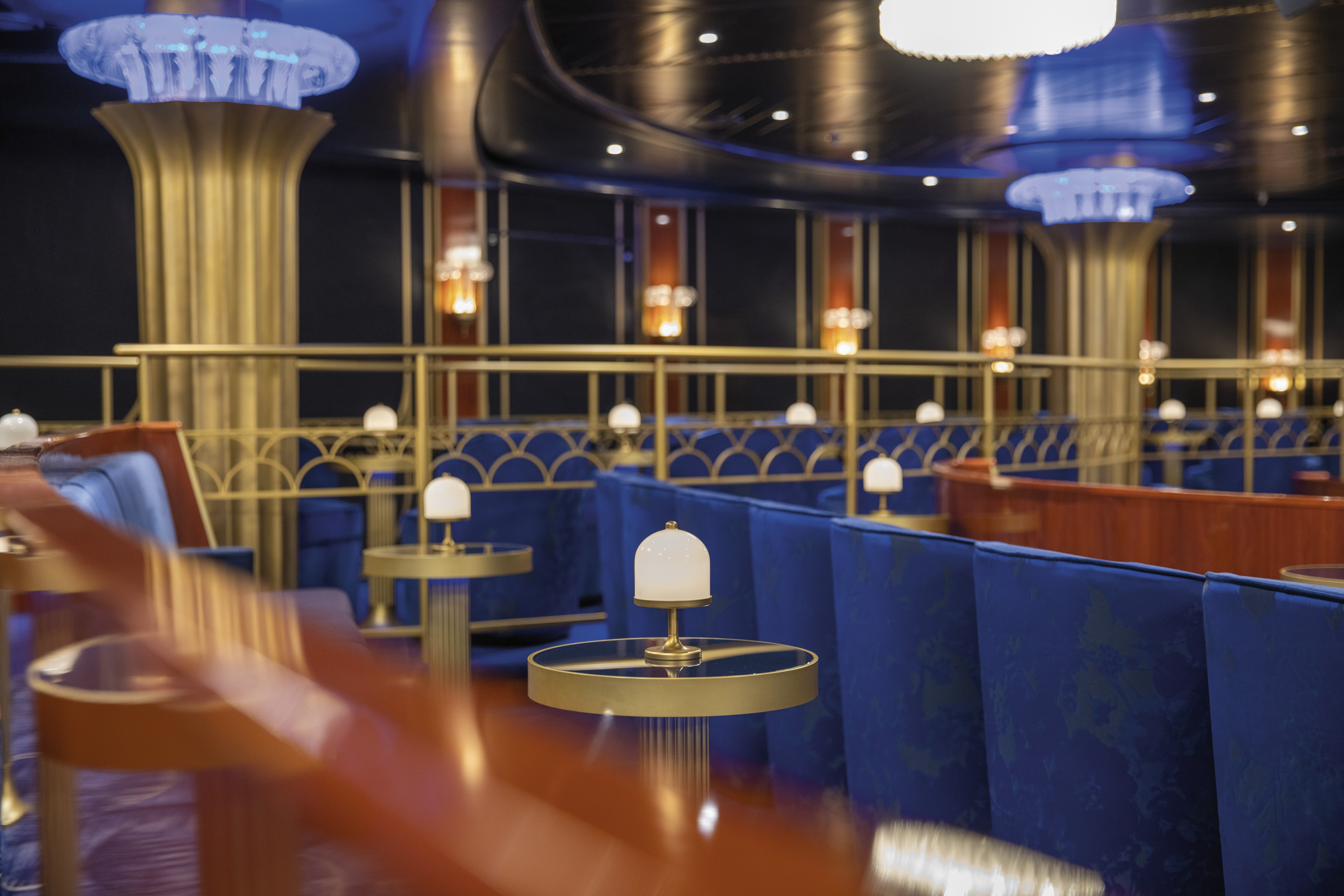 RSSC - Seven Seas Splendor - Entertainment - Theatre 1.jpg